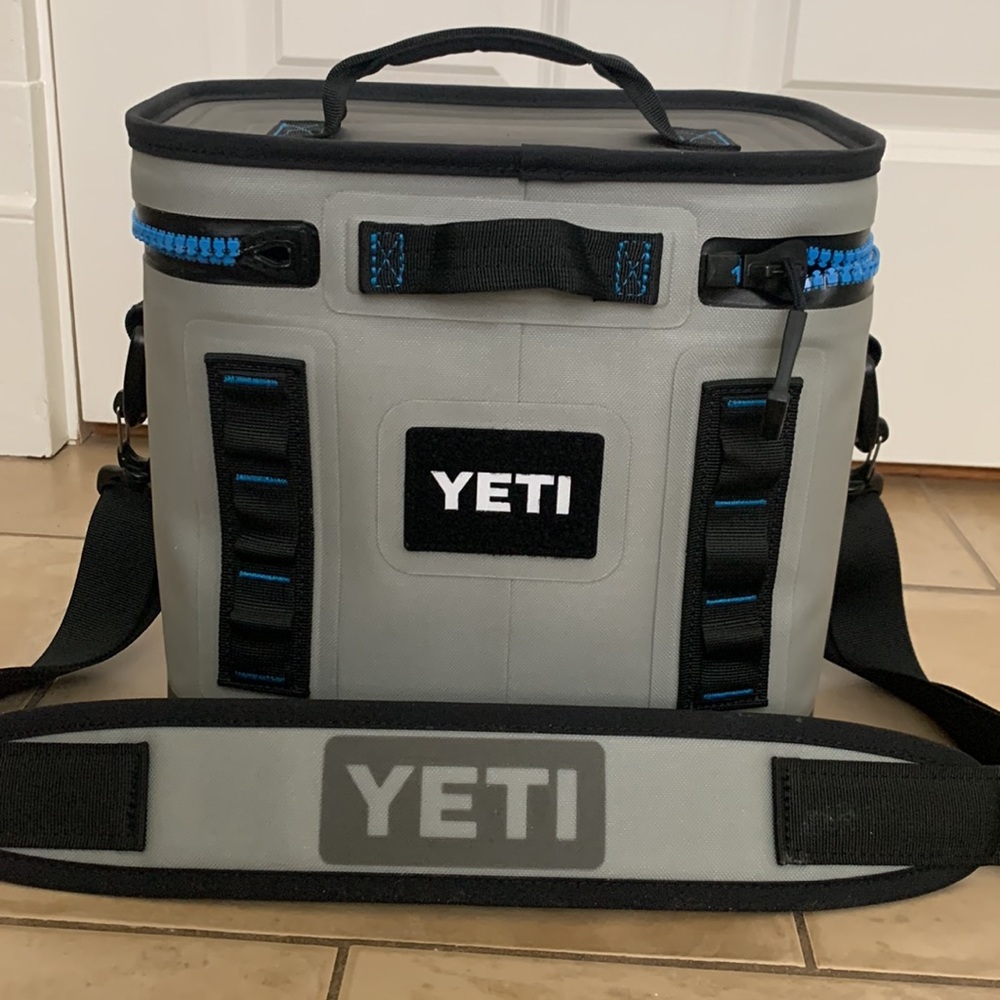 YETI Hopper Flip 8 Soft Cooler, Gray with Blue